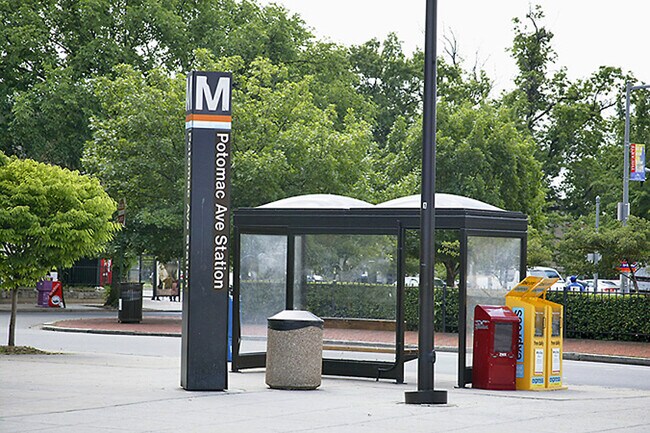 Potomac Avenue METRO - 1521 E St SE