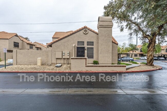 Building Photo - 3491 N Arizona Ave