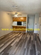 Building Photo - 1294 E Houston St