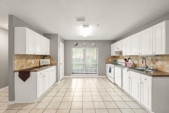 Foto del edificio - 25706 Glen Loch Dr