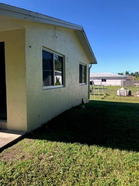 Foto del edificio - 2417-2419 Garfield St