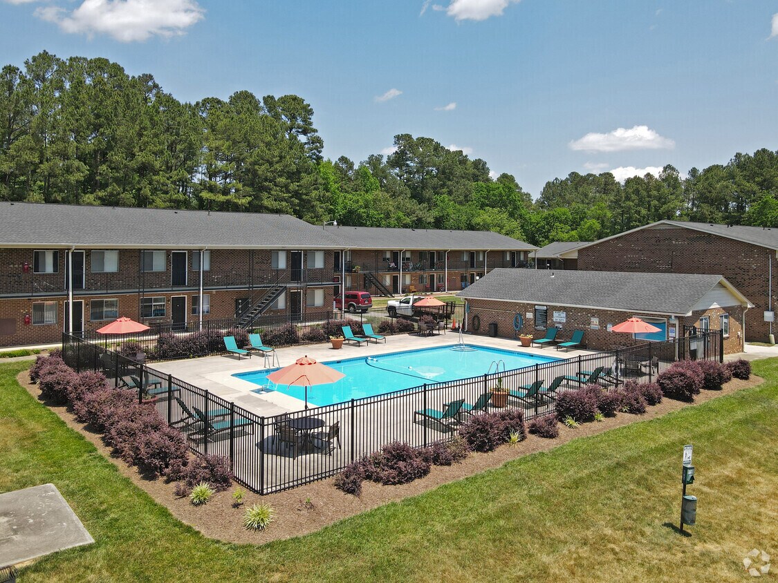 Ridgewood Students save up to 10! Apartments 404 Jones Ferry Rd