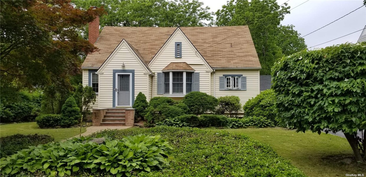 Foto principal - 22 Hallock Ave