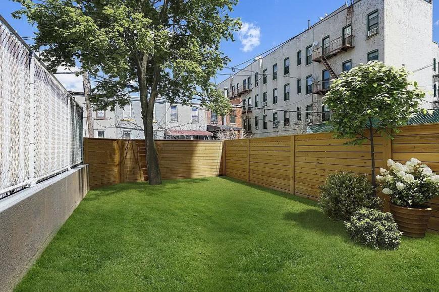 Foto principal - 3 bedroom in Brooklyn NY 11233