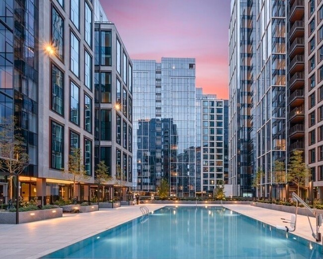 Building Photo - 133 Seaport Blvd