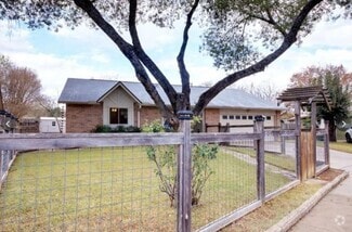 Building Photo - 6104 Bridlington Cir