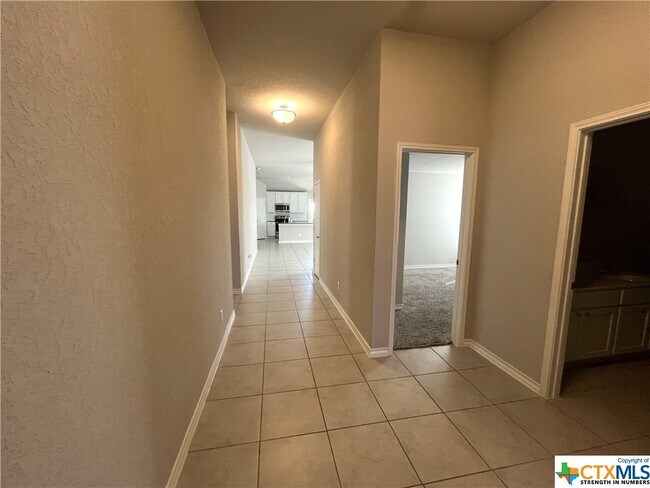 Foto del edificio - 2909 Greenbriar Rd