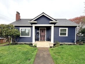 Building Photo - 3601 Hoyt Ave