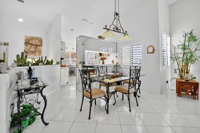 Foto del edificio - 7693 Lexington Club Blvd