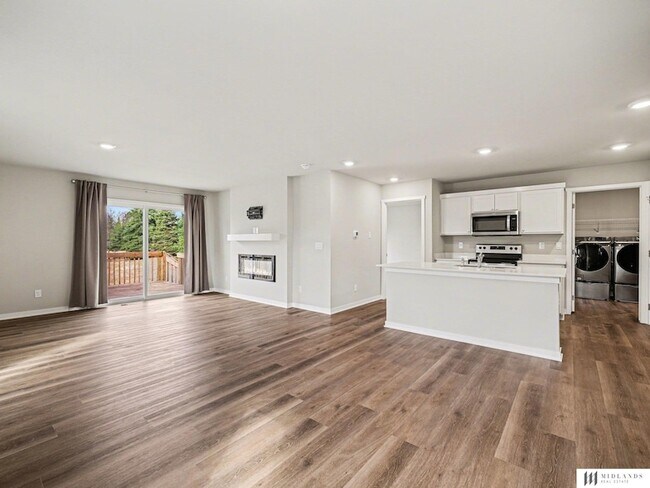 Foto del edificio - 17814 Hampton Dr