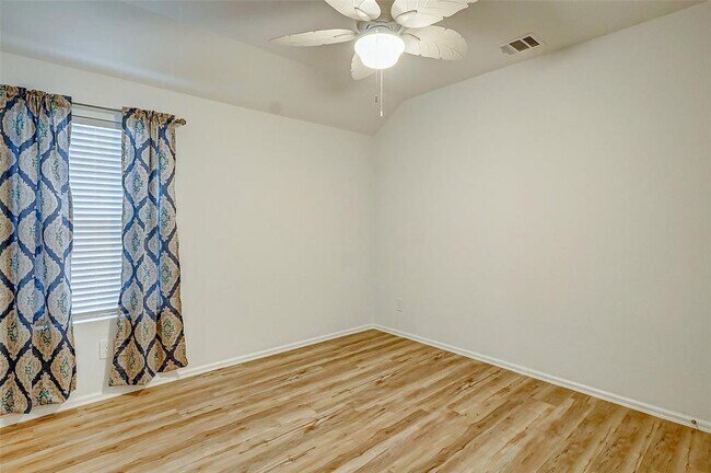Building Photo - 21751 Thicket Point Ln