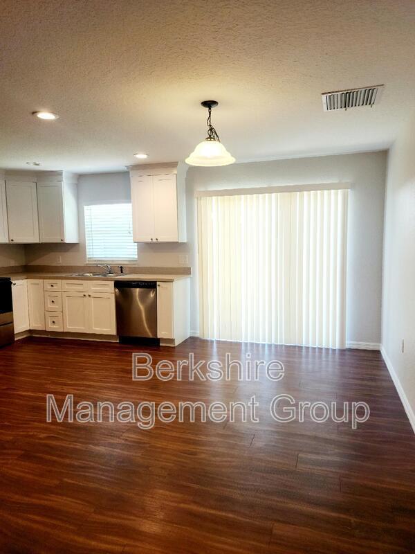 Foto del edificio - 2405 Ave C SW