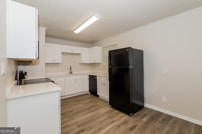 Foto del edificio - 424 Azalea Dr