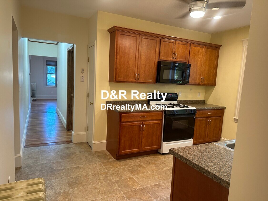 8 Cross St, Winchester, MA 01890 Apartments in Winchester, MA