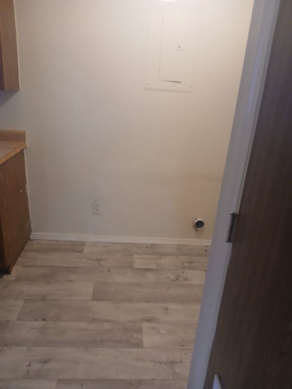 Building Photo - 4301 Yorkshire Dr