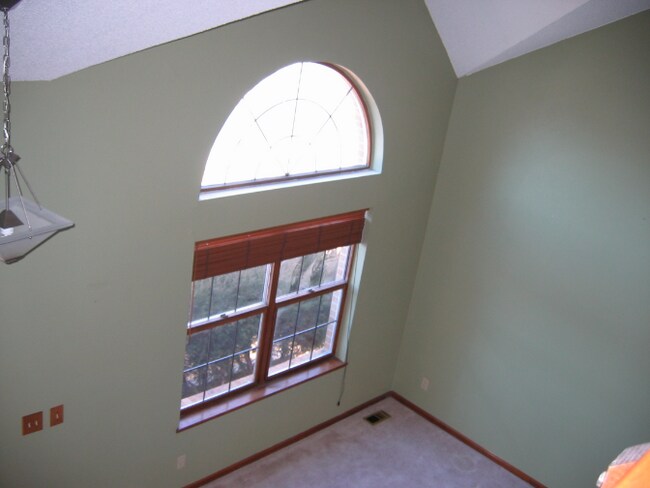 Building Photo - 9808 Jellison Way