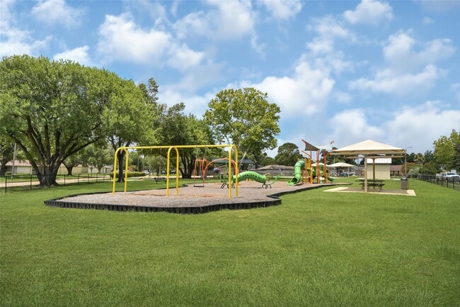 Foto del edificio - 10007 Oakmont Dr