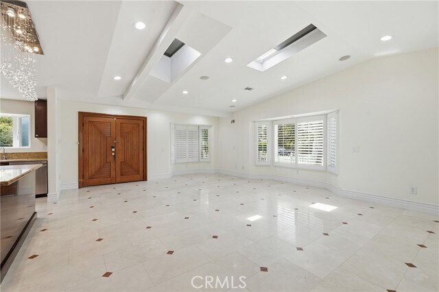 Foto del edificio - 926 N Rowell Ave