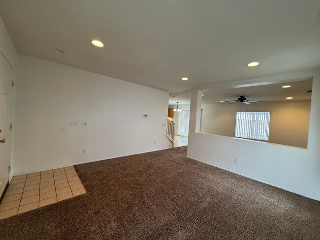 Building Photo - Spacious 3 Bedroom Home in Victorville