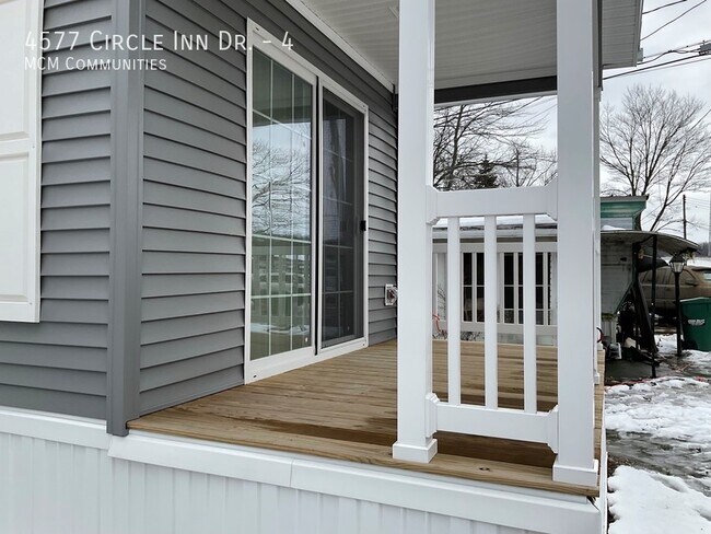 Building Photo - 1 BED/ 1 BETH HOME AVAILABLE NOW!