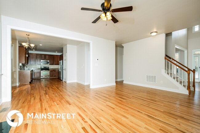 Building Photo - 165 Sutherland Dr