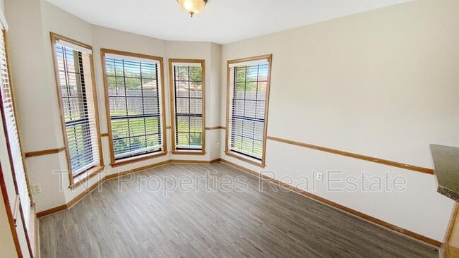 Building Photo - 2901 Pueblo Ct S