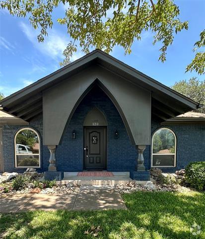 Building Photo - 120 Lakeway Dr