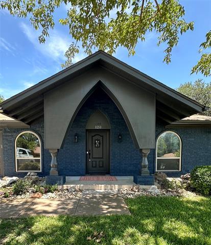 Primary Photo - 120 Lakeway Dr
