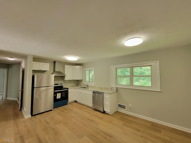 Foto del edificio - 6628 Stark Ct