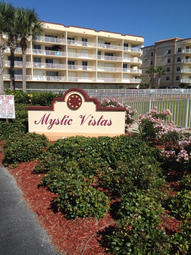 Foto del edificio - 816 Mystic Dr