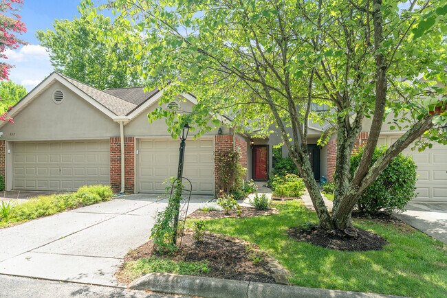 Building Photo - 830 Farragut Commons Dr