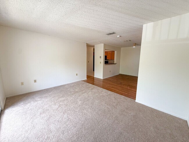 Foto del edificio - 3705 SW 27th St