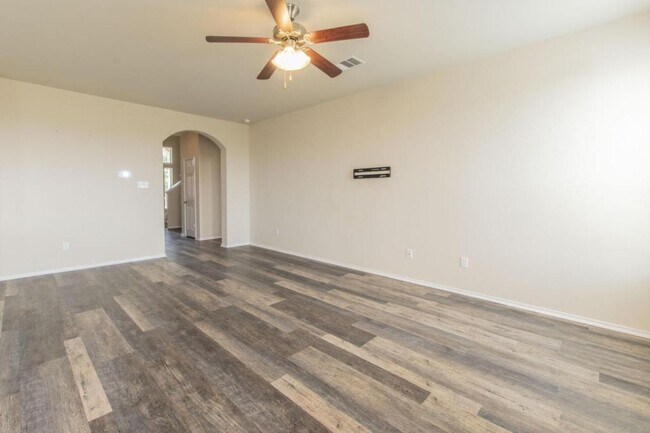 Foto del edificio - 3312 Cricklewood Drive