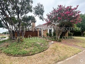 Building Photo - 806 Cresside Ln
