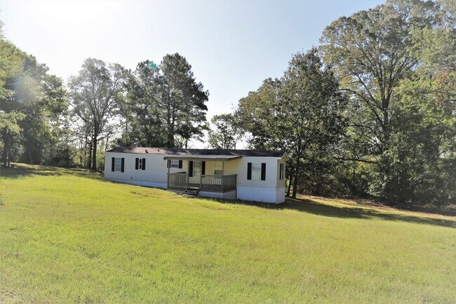 Building Photo - 585 Thompson Mill Rd
