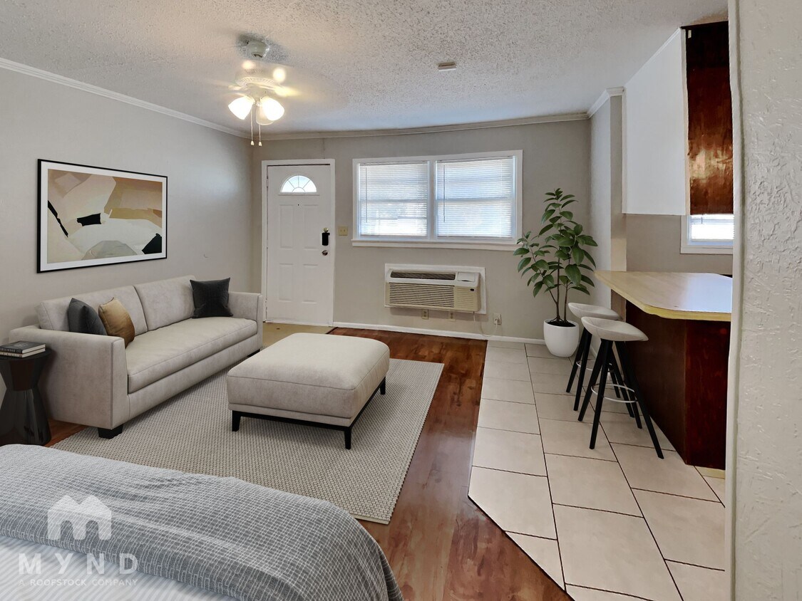 Foto principal - 1913 Ave W