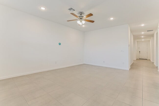 Foto del edificio - 4599 W Hunter Trl