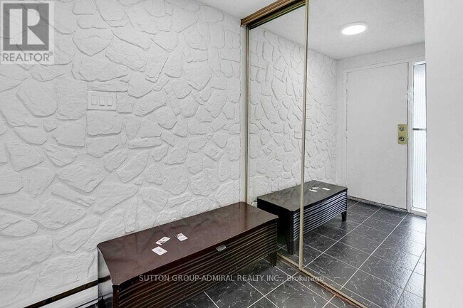 Building Photo - 143 Torresdale Ave