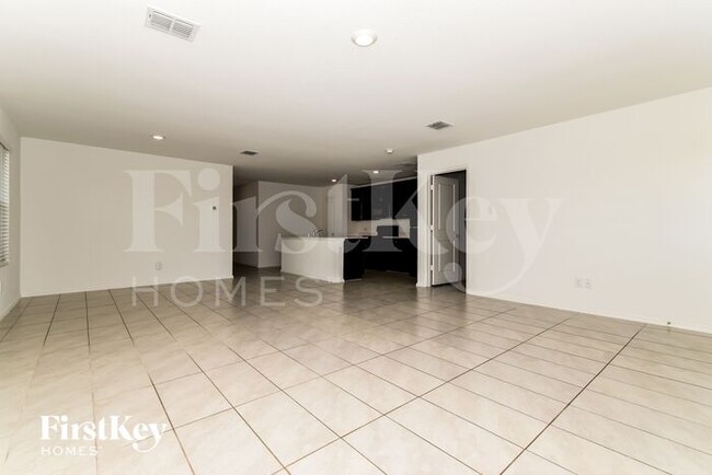 Building Photo - 5430 Bristle Leaf Dr