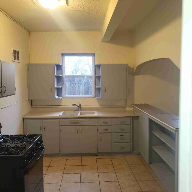 8231 Indian Trail, Watervliet, MI 49098 House Rental in Watervliet