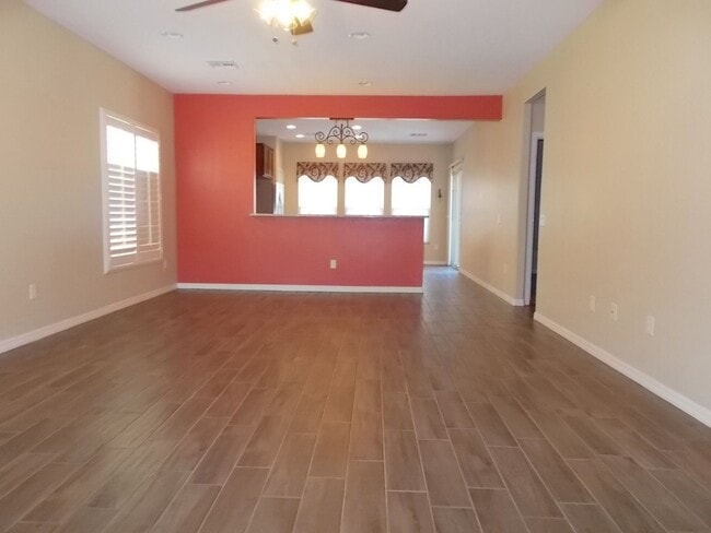 Foto del edificio - 790 Country Grove Ln
