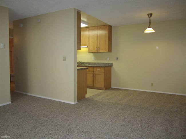 Building Photo - 108 Professional Center Pky