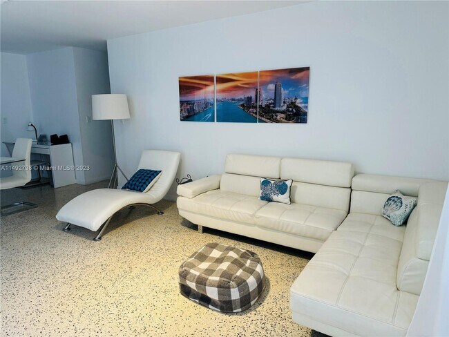 Foto del edificio - 610 NW 43rd Ct