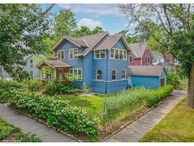 Building Photo - 4 br, 2 bath House - 985 Jessie St