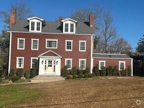 Building Photo - 68 Nassau Rd