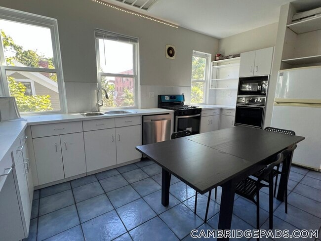 Foto del edificio - 1000 Memorial Dr