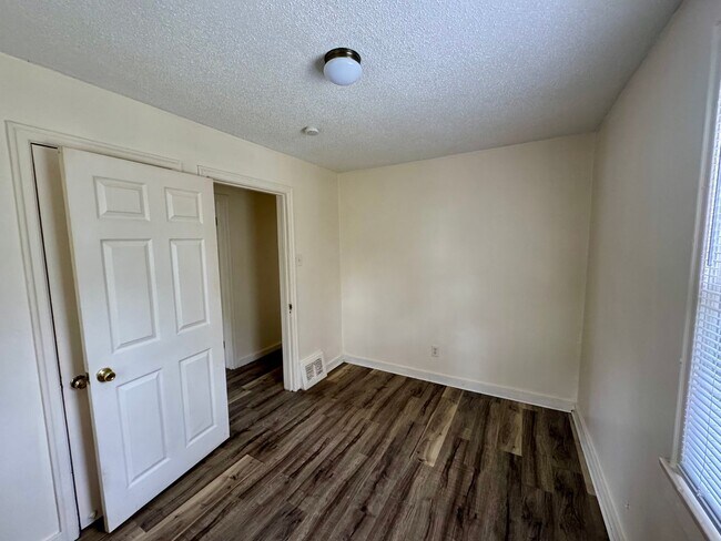 Foto del edificio - Single Family 2 Bedroom