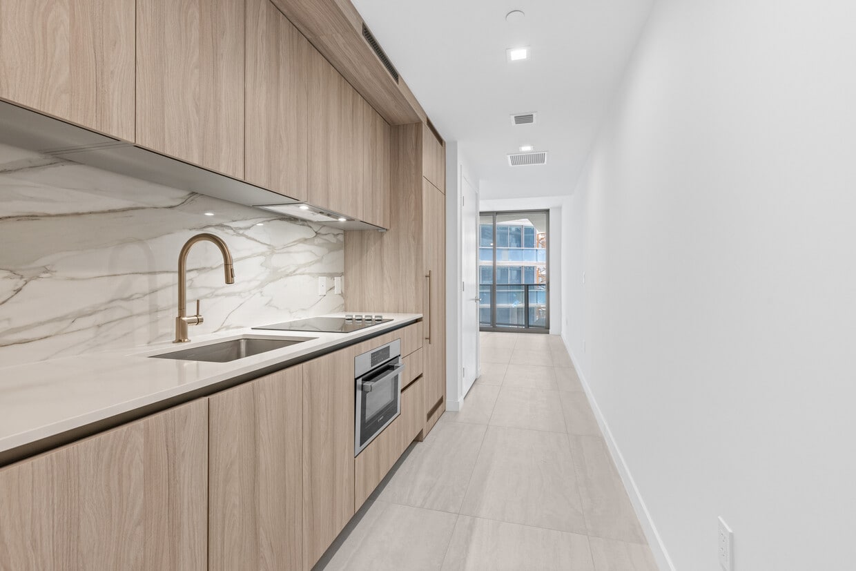 Photo - 77 SE 5th St (Miami, FL)