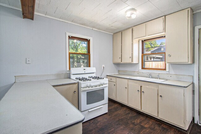 Foto del edificio - 548 E Hammond St