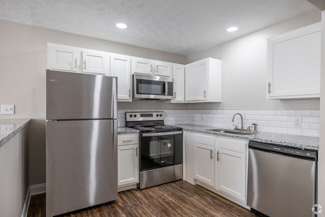 Interior Photo - Landing at Tates Creek